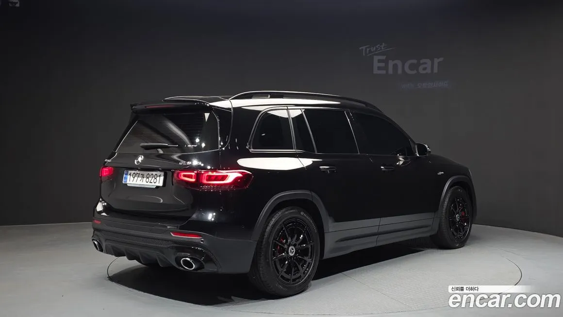 Mercedes-Benz GLB-Class — фото 2