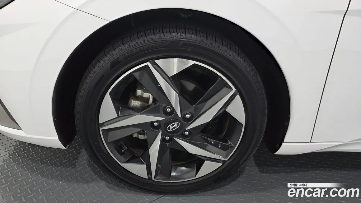 Hyundai AVANTE — фото 4