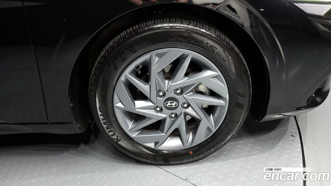 Hyundai AVANTE — фото 9