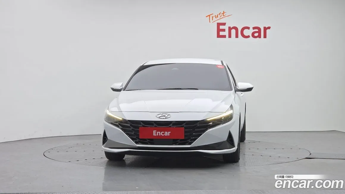 Hyundai AVANTE — фото 3