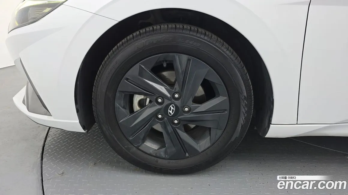 Hyundai AVANTE — фото 9