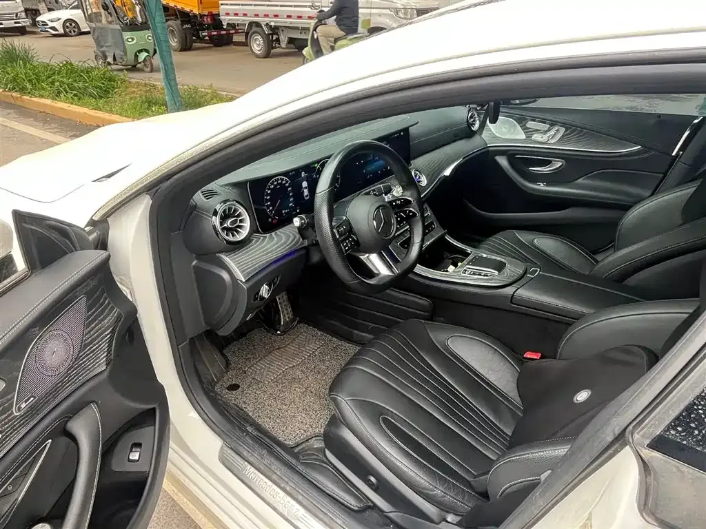 Mercedes-Benz CLS — фото 3