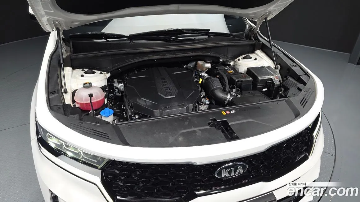 Kia Sorento — фото 9