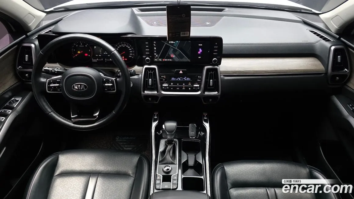 Kia Sorento — фото 10