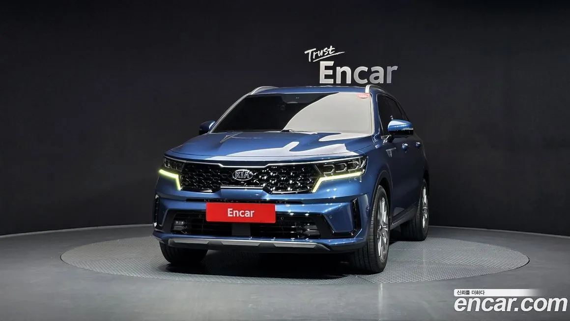 Kia Sorento — фото 7