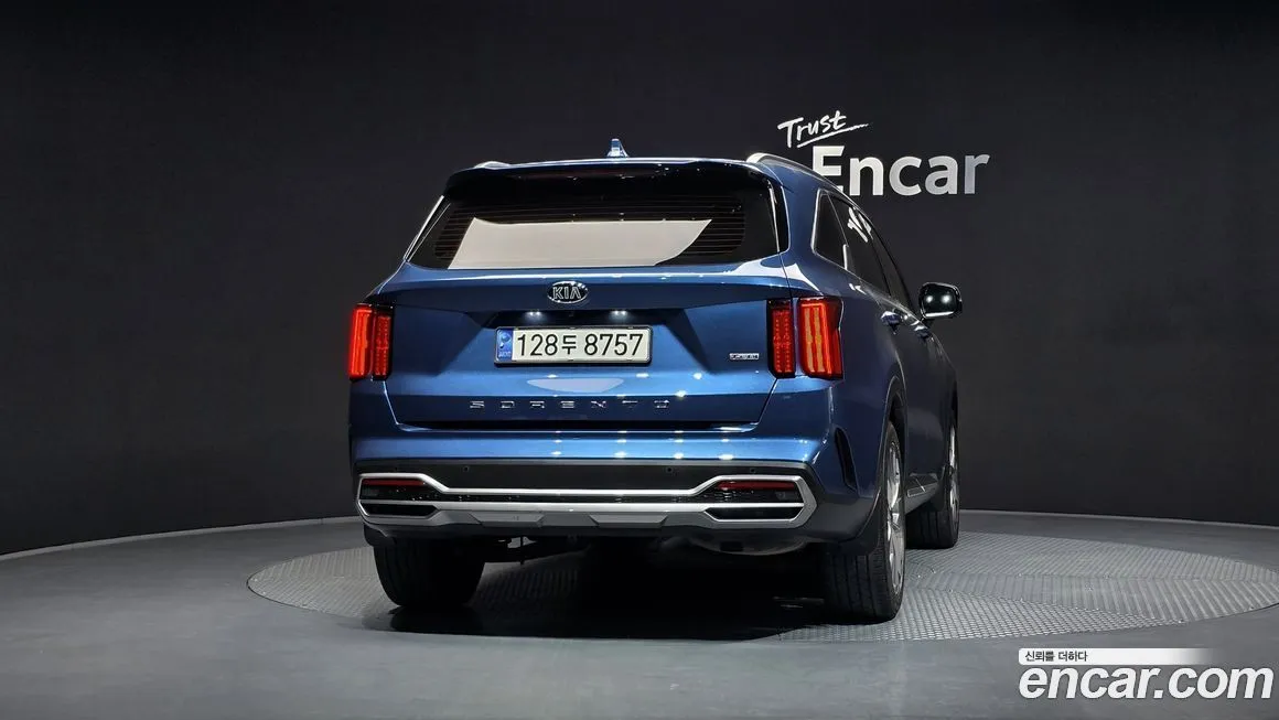 Kia Sorento — фото 3