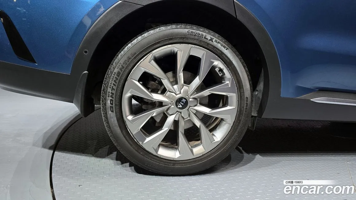 Kia Sorento — фото 9