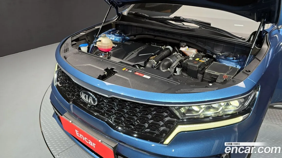 Kia Sorento — фото 8