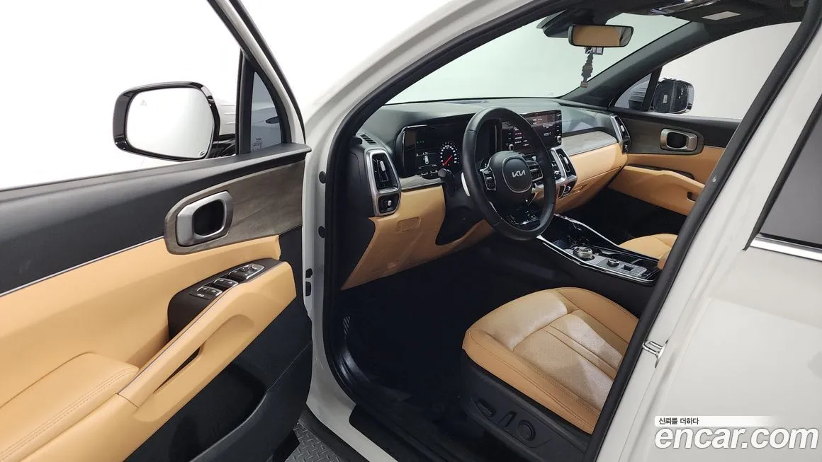 Kia Sorento — фото 6