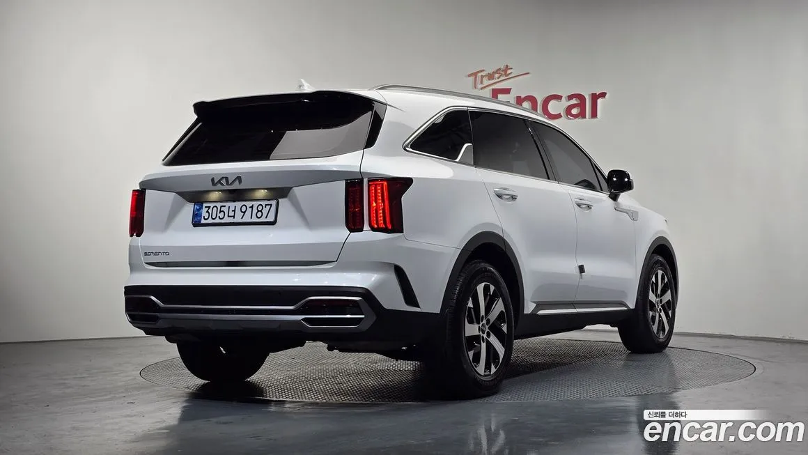 Kia Sorento — фото 5