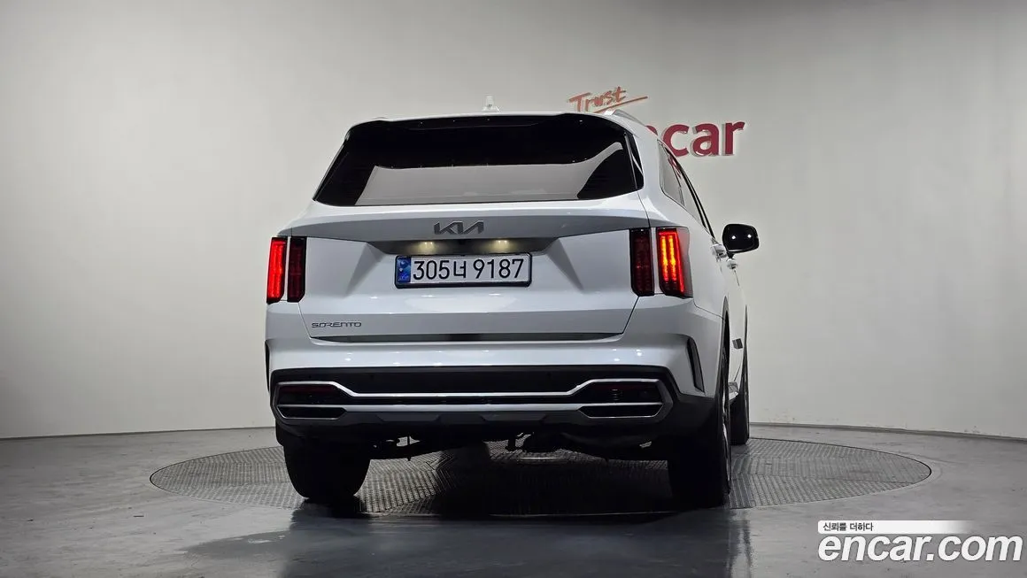 Kia Sorento — фото 3