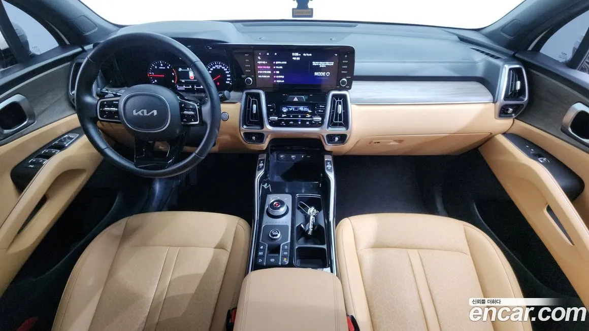 Kia Sorento — фото 10