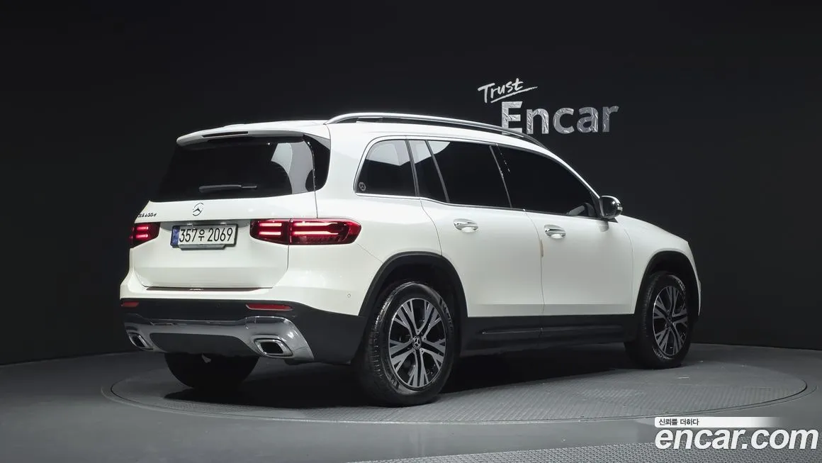 Mercedes-Benz GLB-Class — фото 4