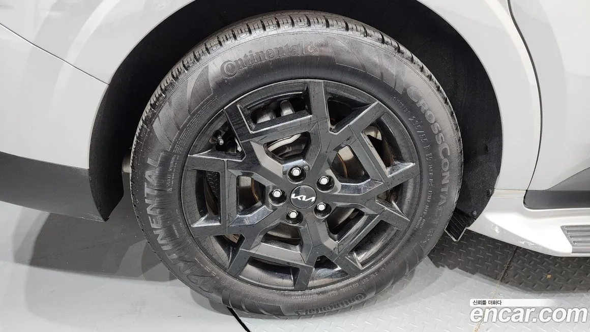 Kia Carnival — фото 10