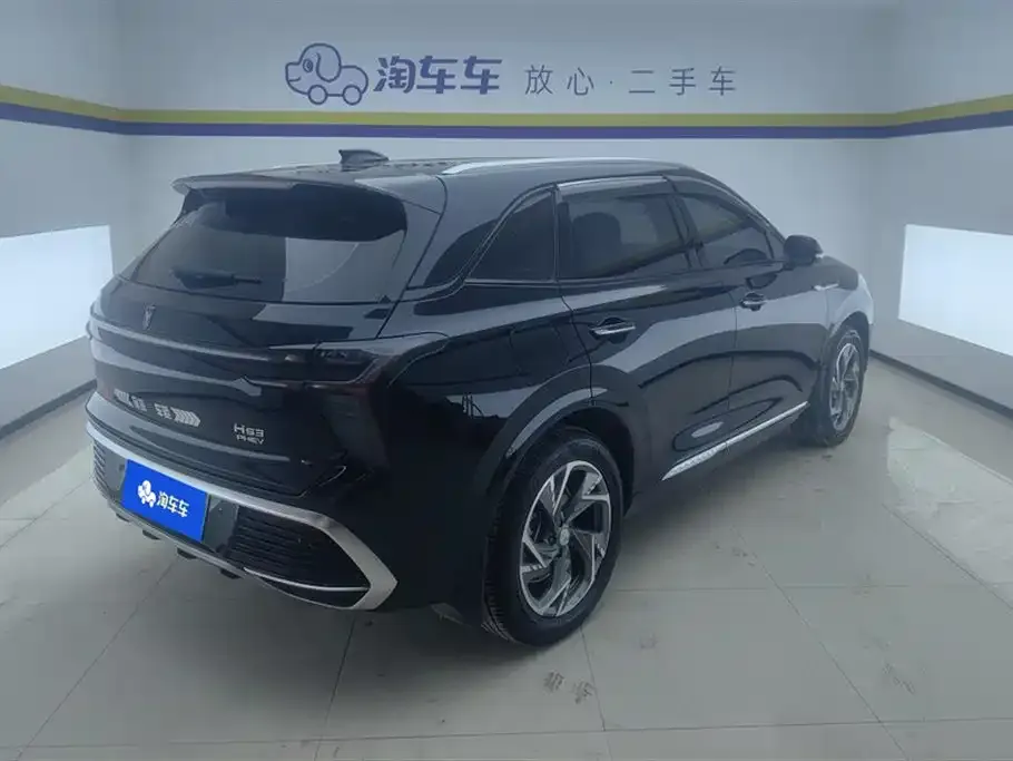 Hongqi HS3 PHEV — фото 6