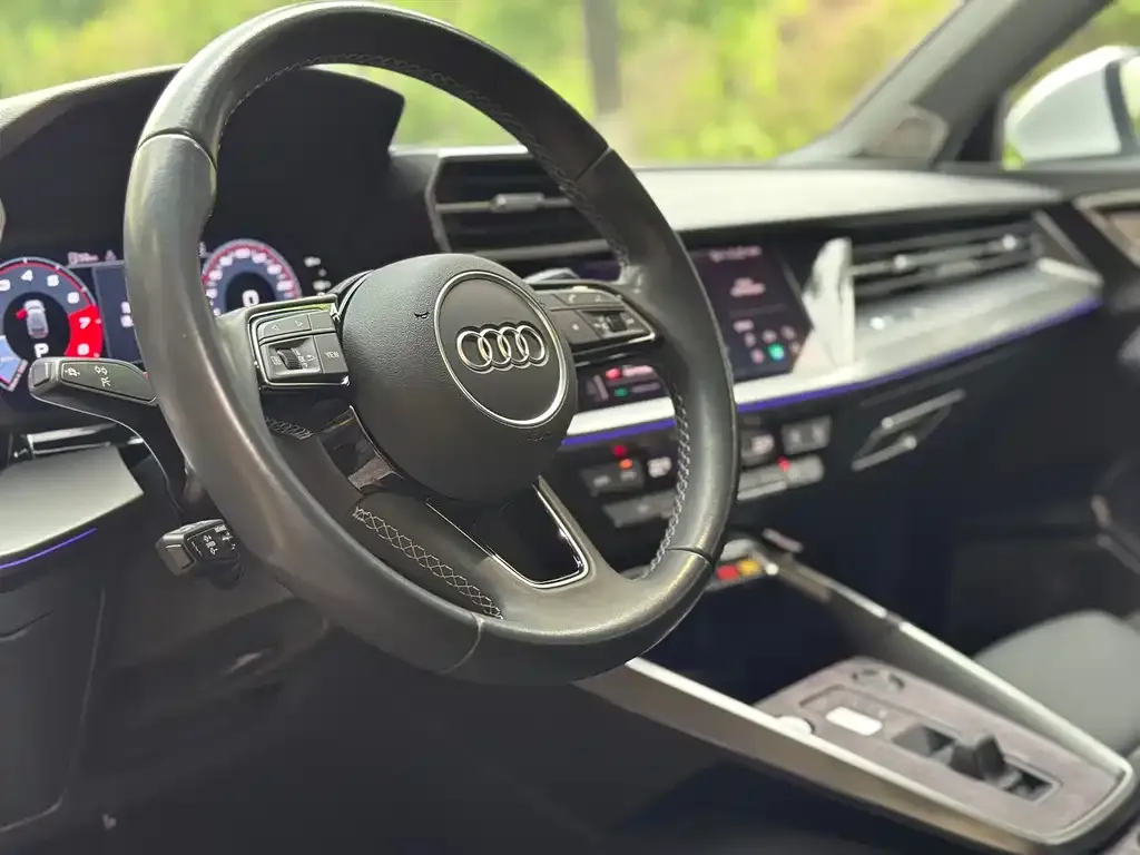 Audi A3 — фото 2