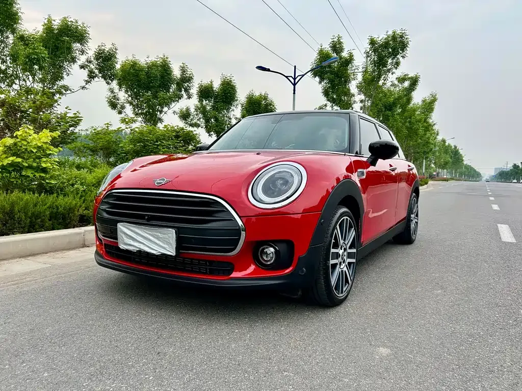 MINI Clubman — фото 1