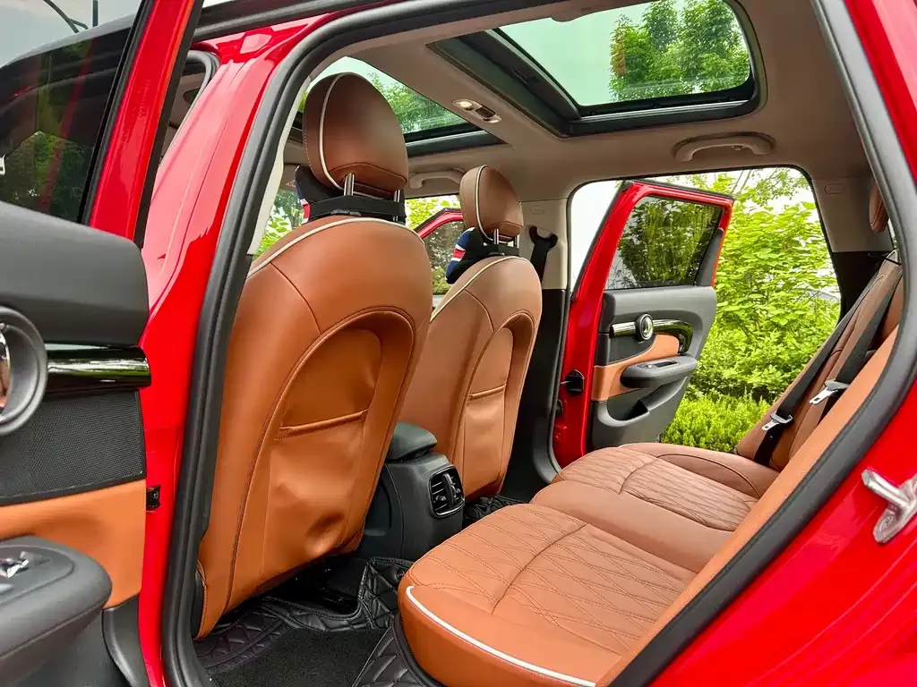 MINI Clubman — фото 5