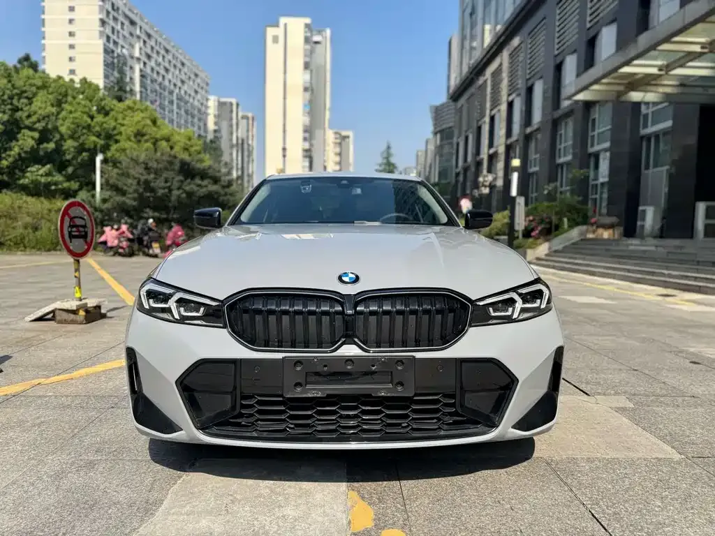 BMW 3 Series — фото 1
