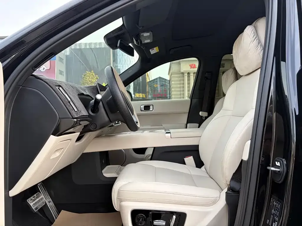 Li Auto L8 2025 из CN, фото 2