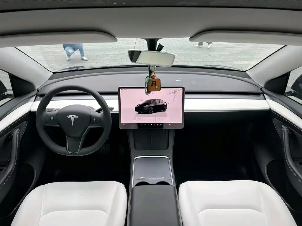 Tesla Model Y 2022 из CN, фото 2