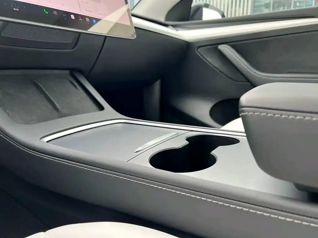Tesla Model Y 2022 из CN, фото 10