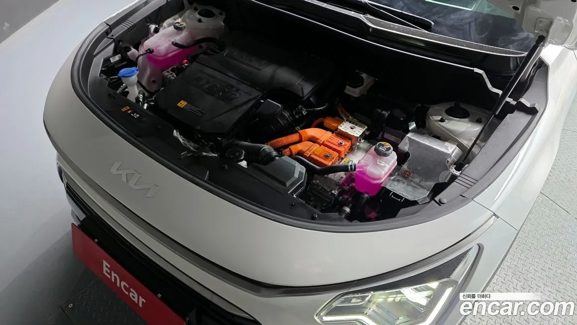 Kia Niro — фото 10