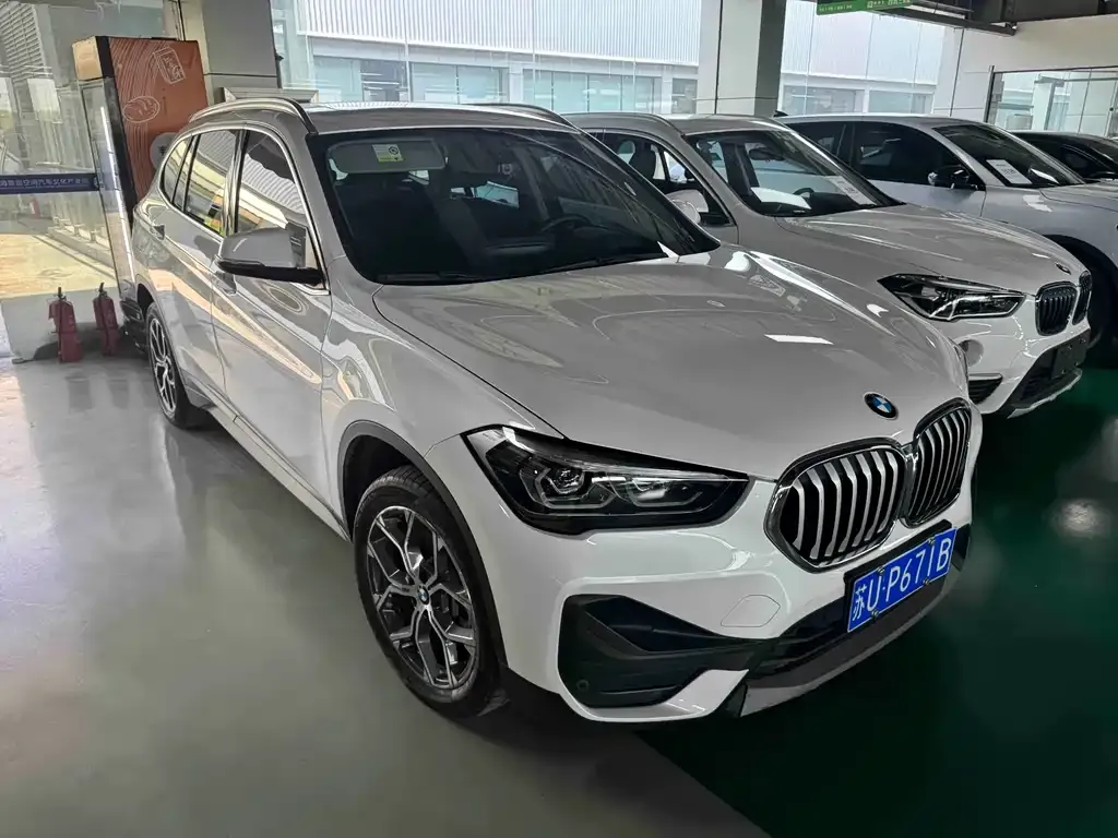 BMW X1 — фото 6