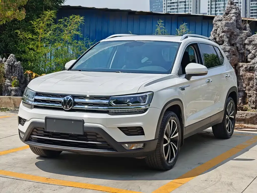 Volkswagen Tharu — фото 1