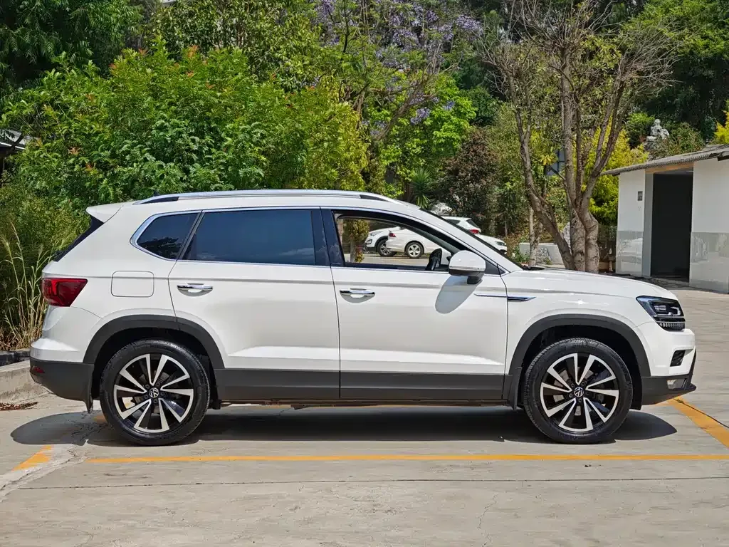 Volkswagen Tharu — фото 9