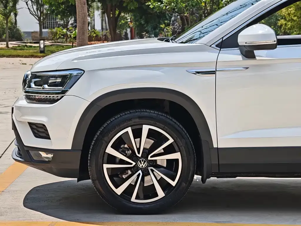 Volkswagen Tharu — фото 2