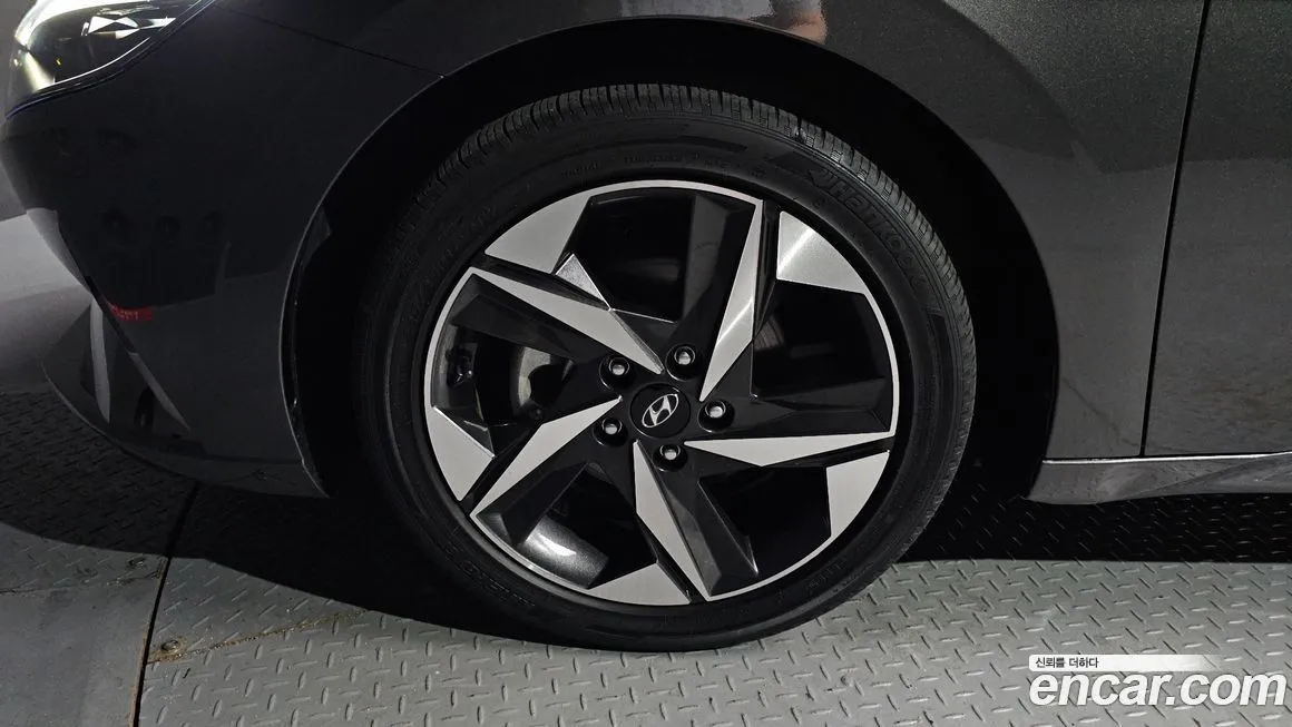 Hyundai AVANTE — фото 8