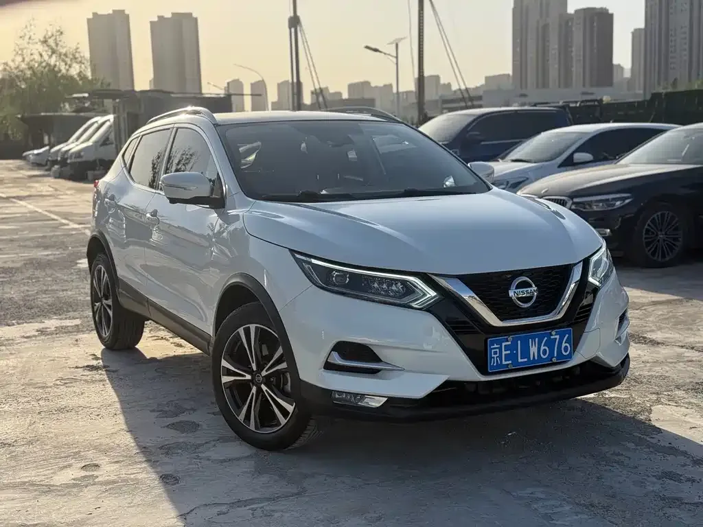Nissan Qashqai — фото 6