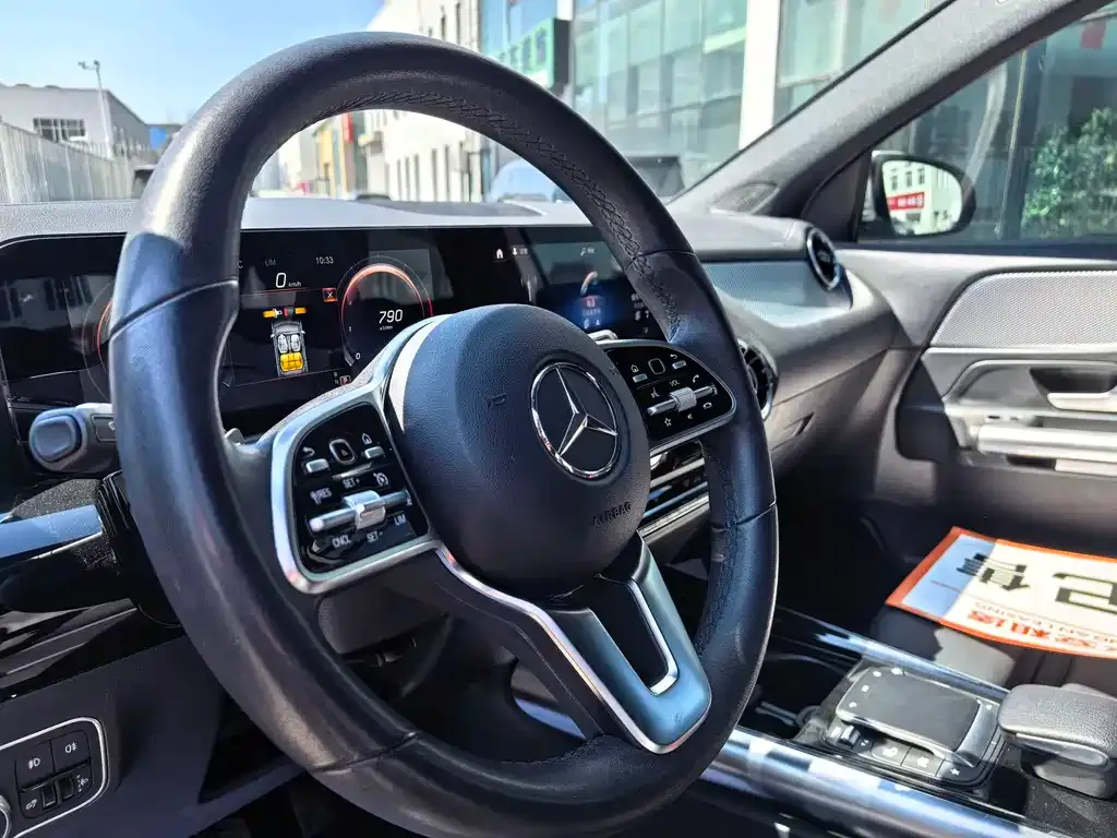 Mercedes-Benz GLA — фото 6