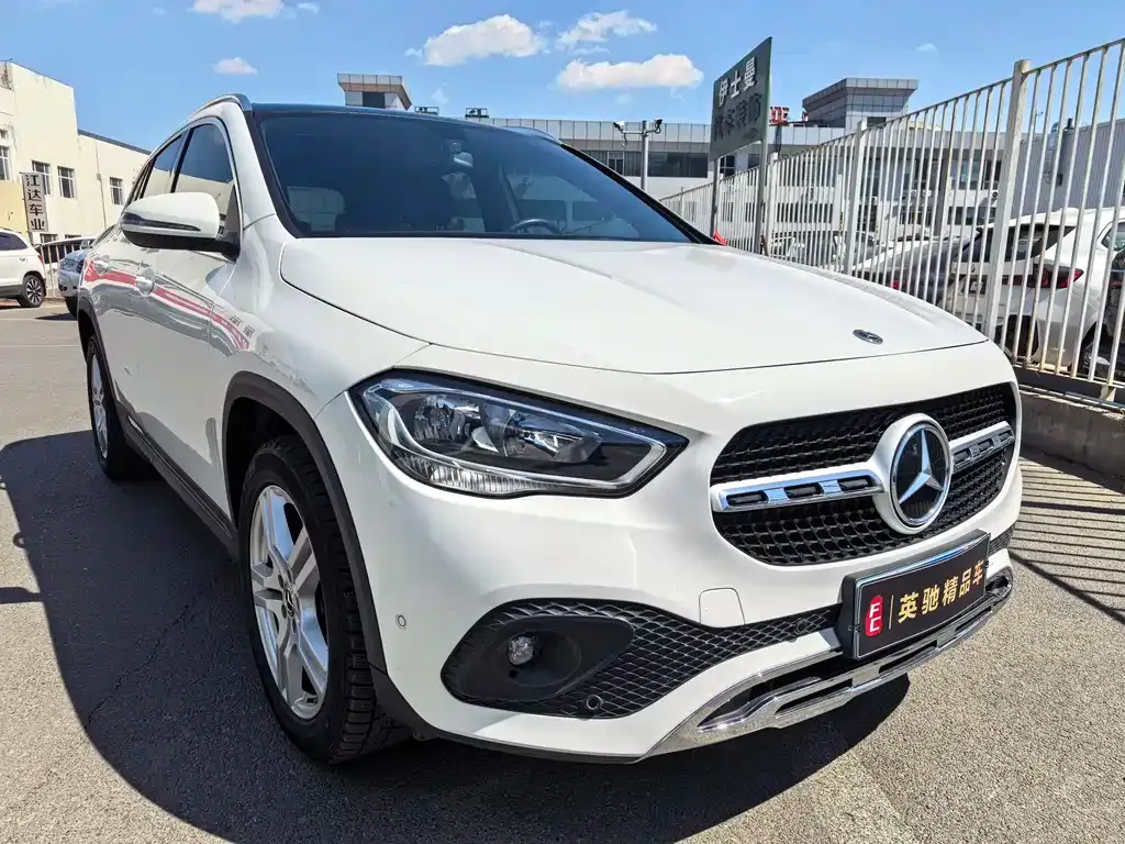 Mercedes-Benz GLA — фото 8
