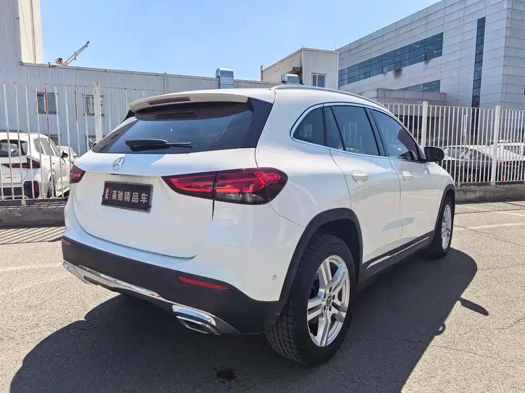 Mercedes-Benz GLA — фото 10