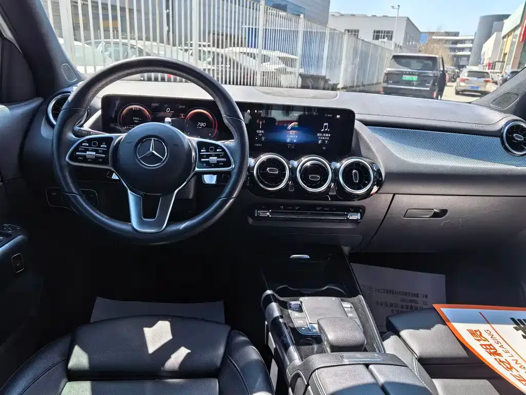 Mercedes-Benz GLA — фото 5