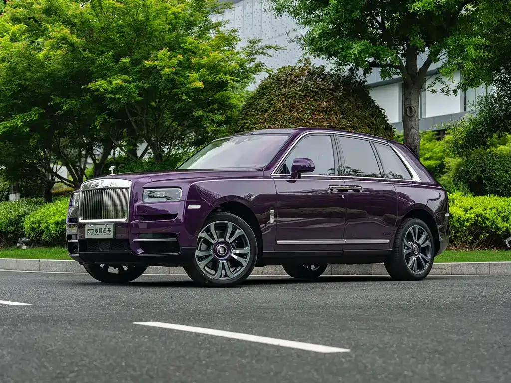 Rolls-Royce Cullinan — фото 1