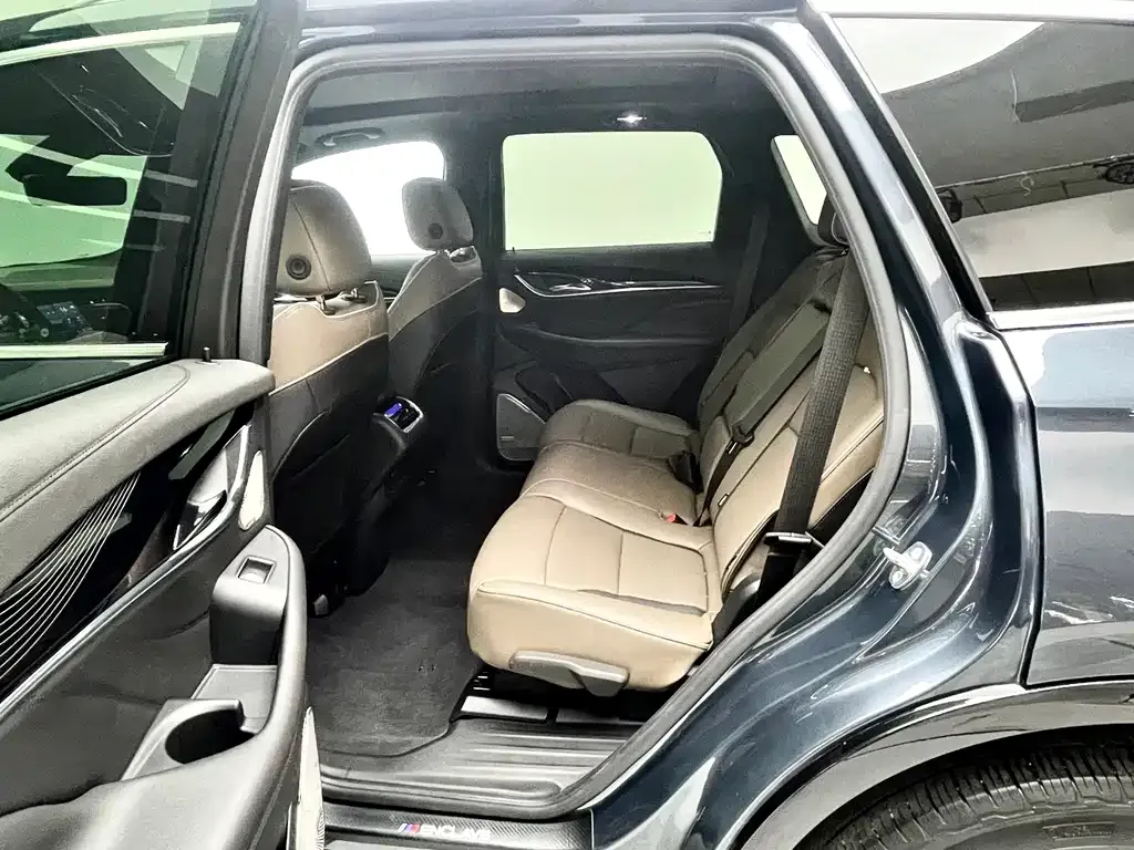 Buick Enclave — фото 8