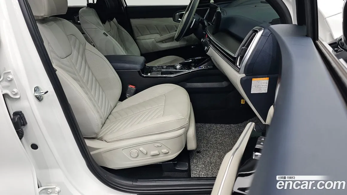 Kia Sorento — фото 6