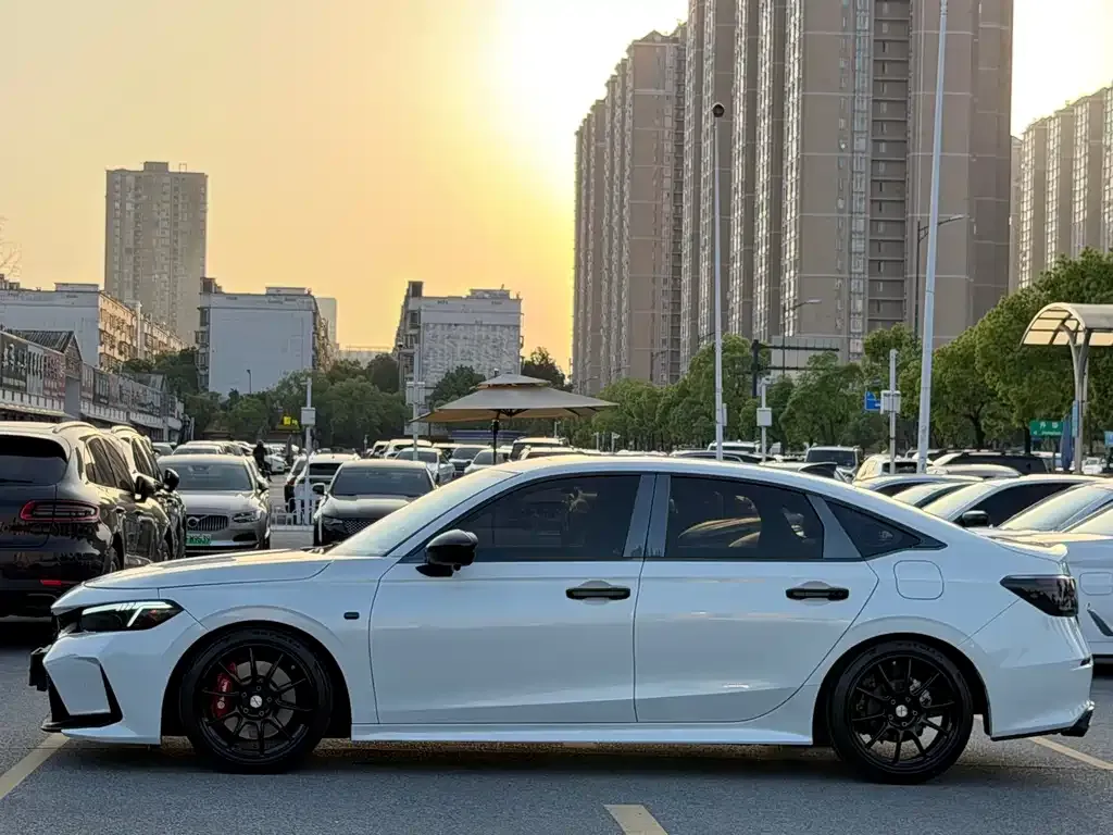 Honda Civic 2022 из CN, фото 3