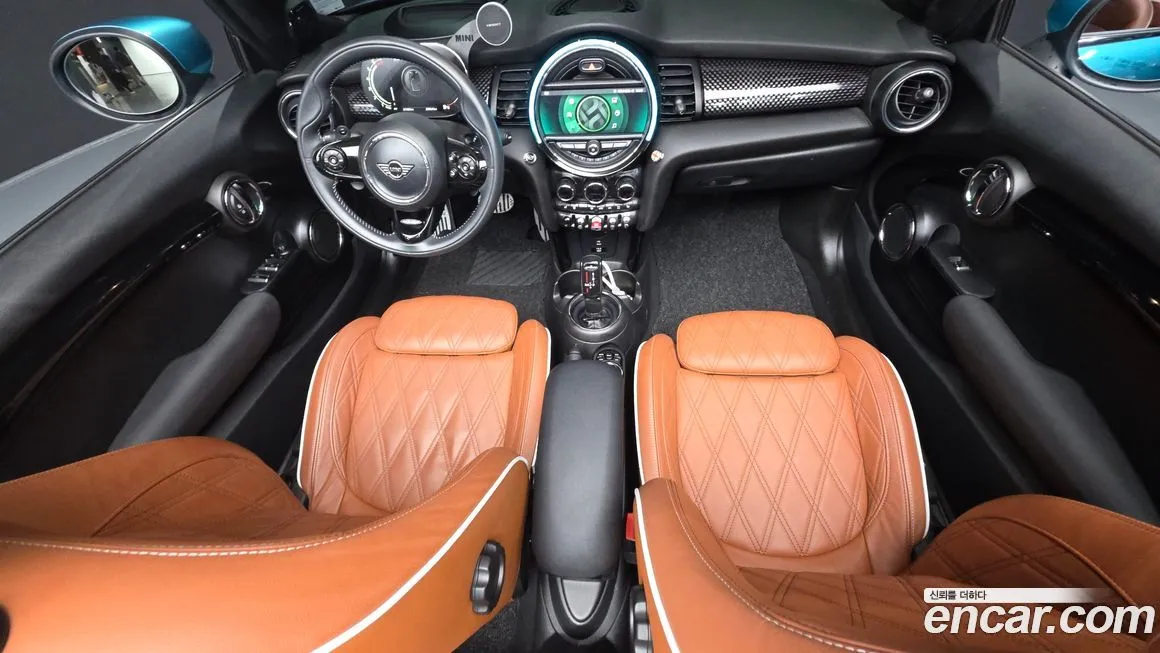 Mini Cooper Convertible 2021 из KR, фото 8