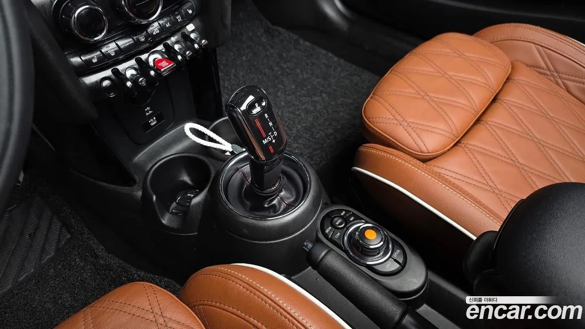 Mini Cooper Convertible 2021 из KR, фото 6