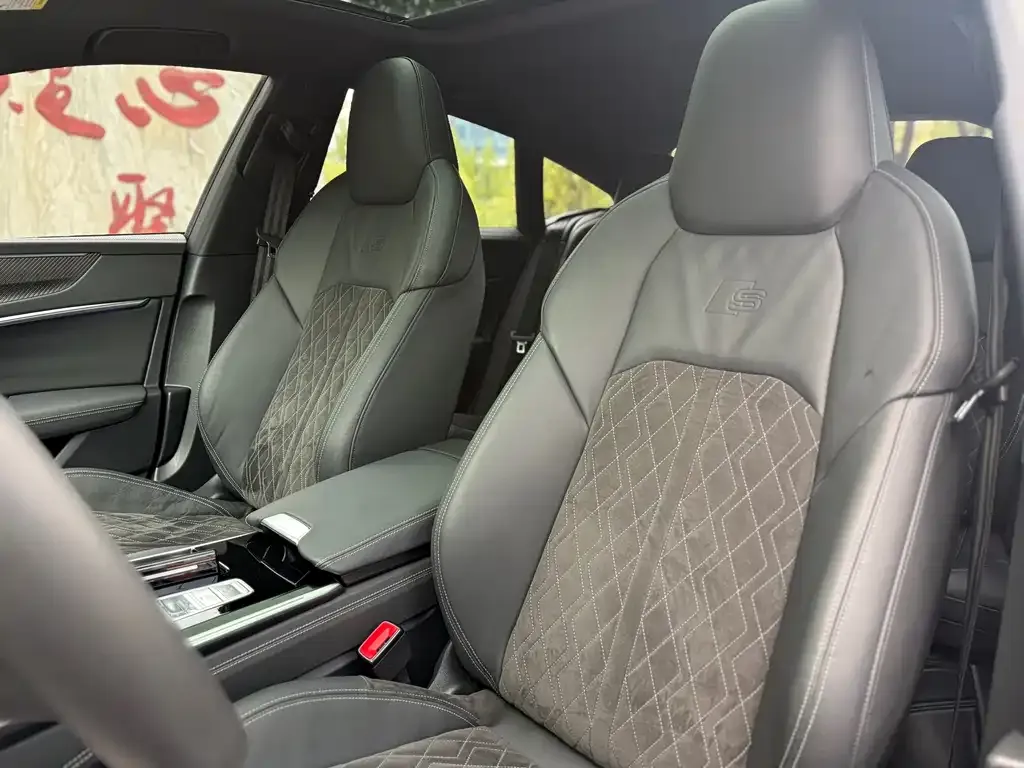 Audi S7 2021 из CN, фото 5