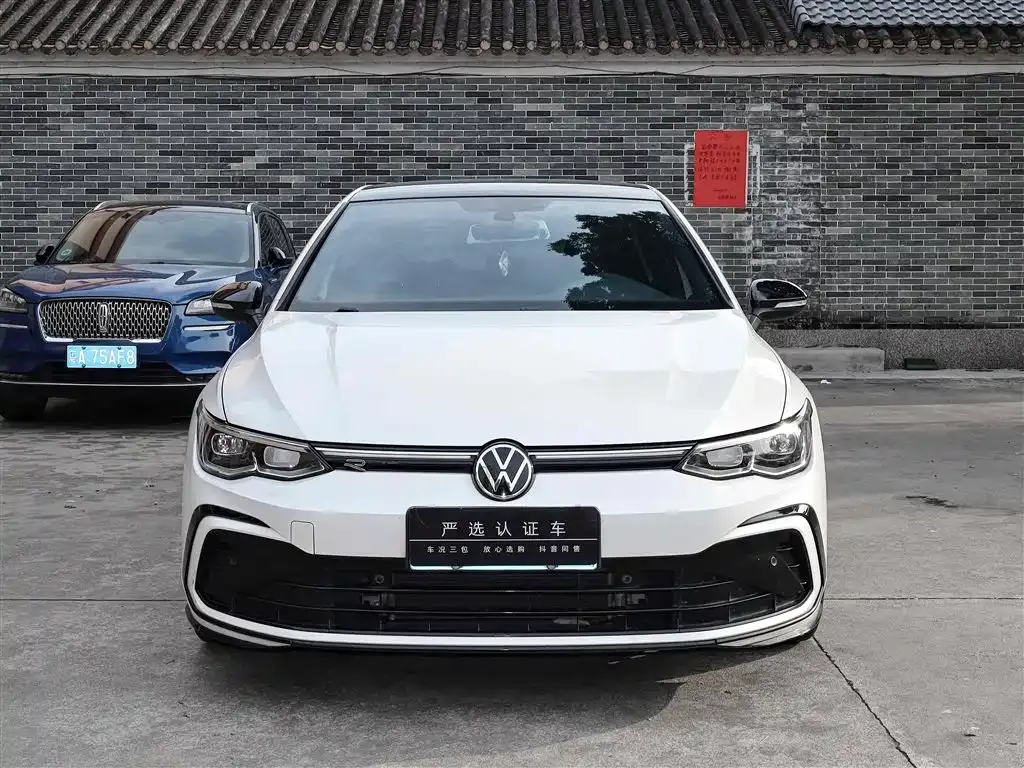 Volkswagen Golf 2023 из CN, фото 4