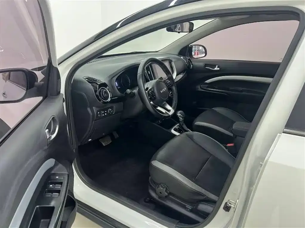 Kia KX1 2022 из CN, фото 3