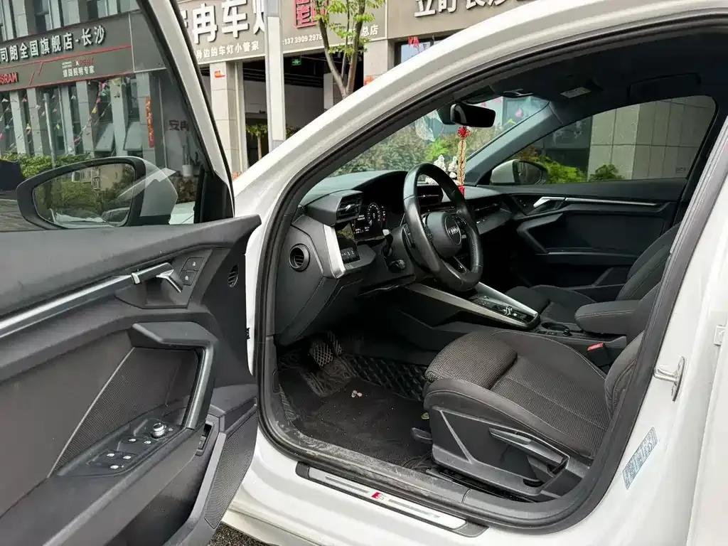 Audi A3 2021 из CN, фото 4