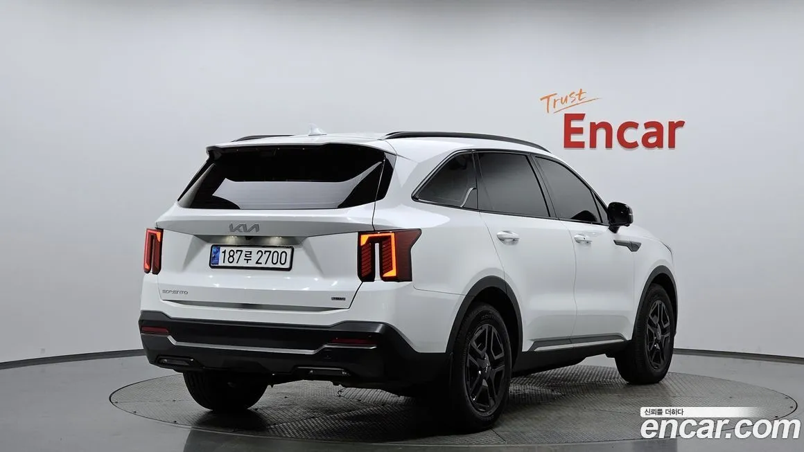 Kia Sorento — фото 6