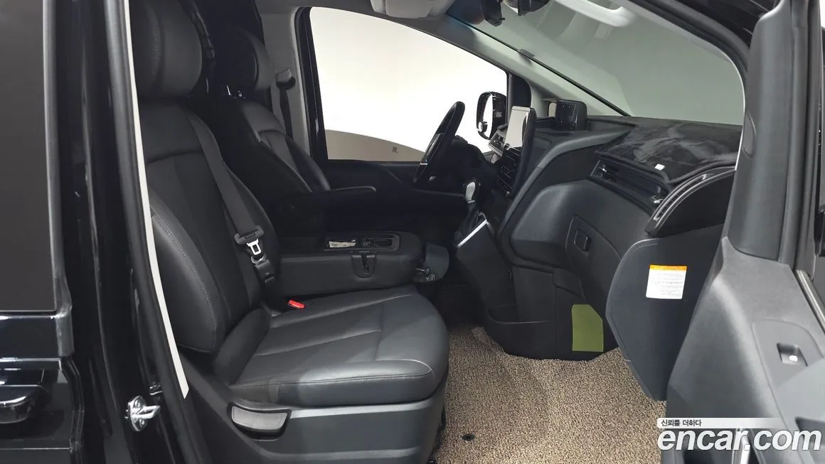 Hyundai Staria 2025 из KR, фото 7
