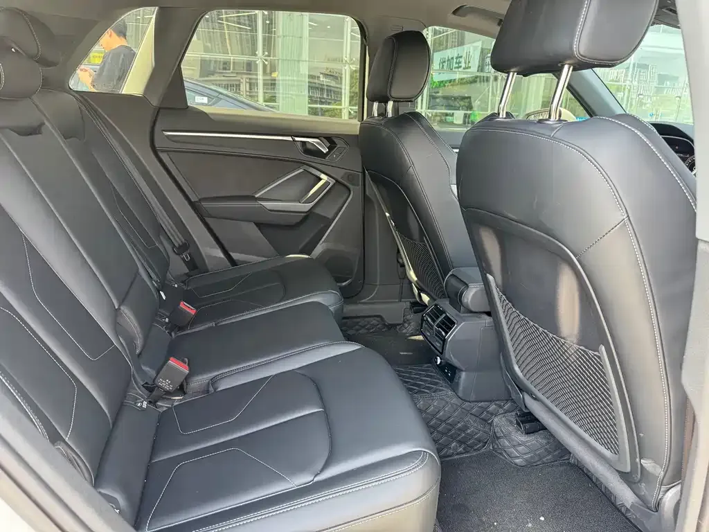 Audi Q3 — фото 3